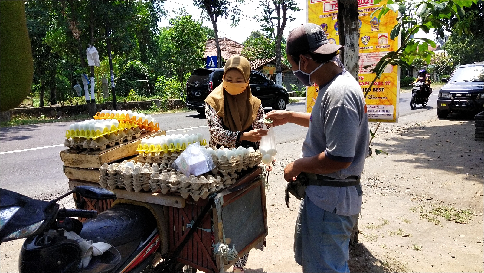 contoh usaha jualan keliling